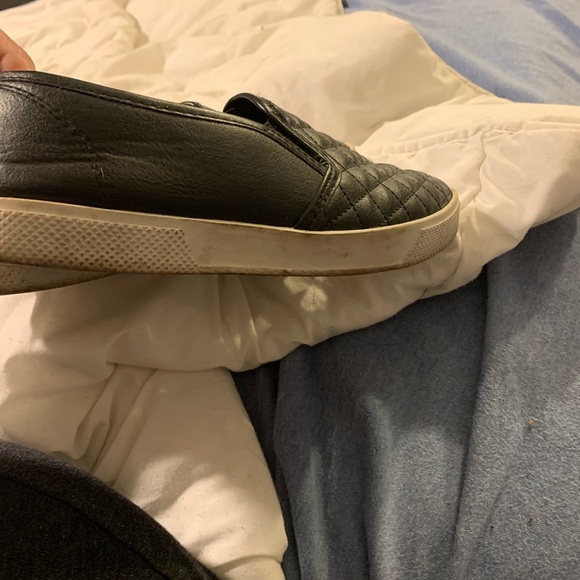 Quilted Slid Ons - Picture 4 of 7